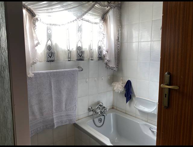 4 BEDROOM HOUSE FOR SALE IN PALM RIDGE